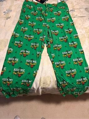 No Boundaries Men's XL Green 100% Cotton Drawstring St. Patrick's Pajama Pants